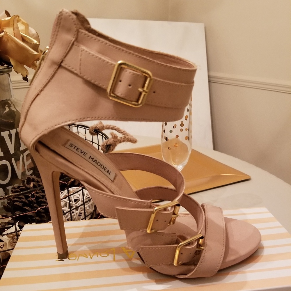Steve madden pumps